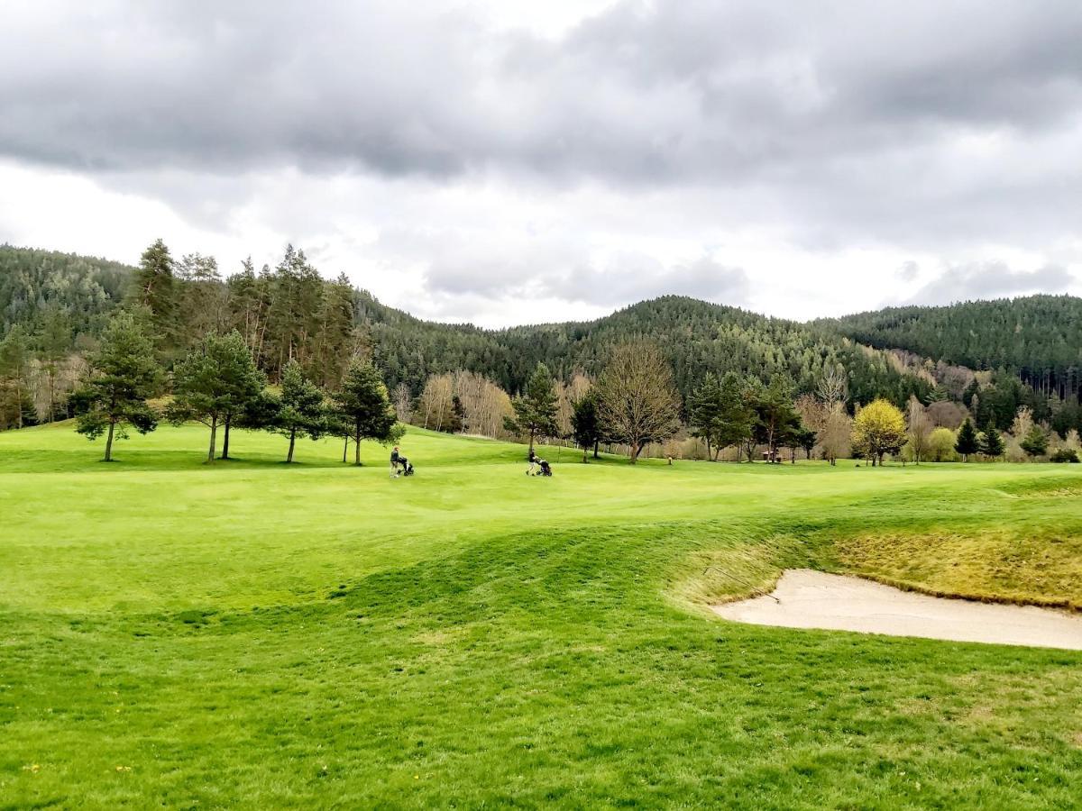 Penzion U Golfu Karlovy Vary Esterno foto