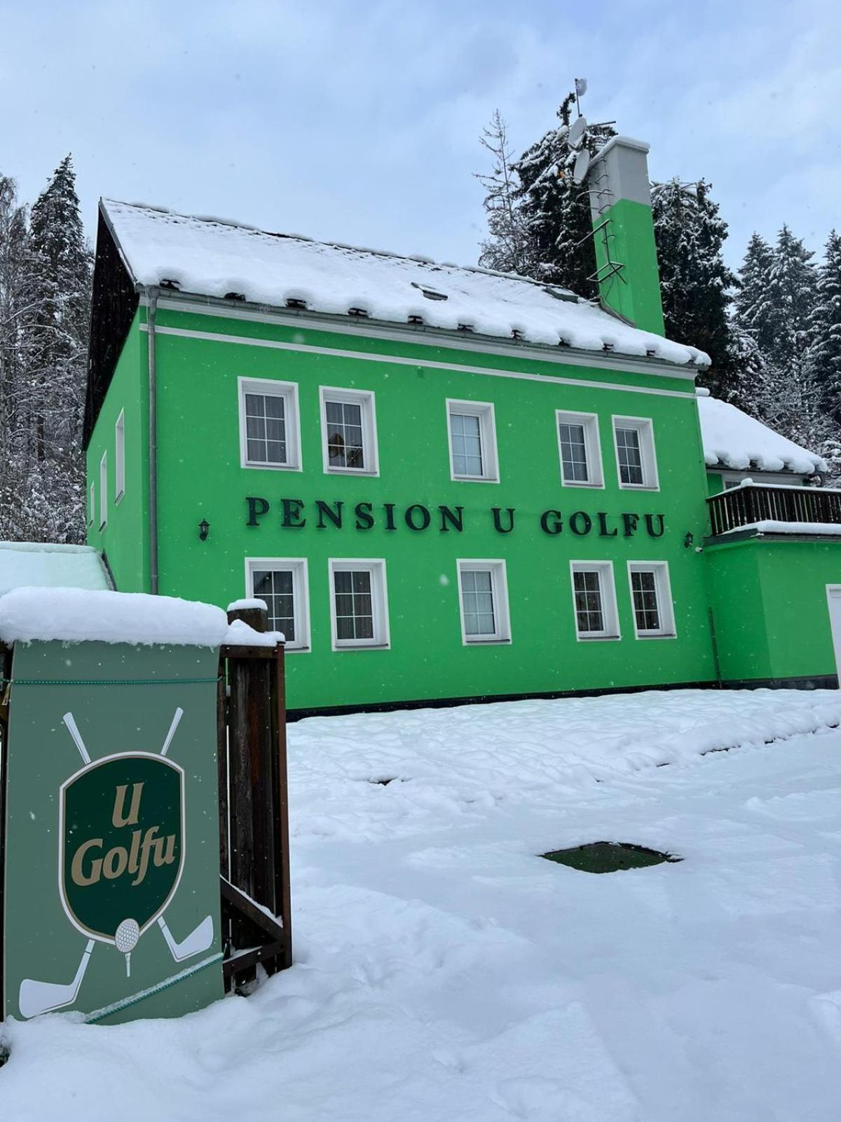 Penzion U Golfu Karlovy Vary Esterno foto