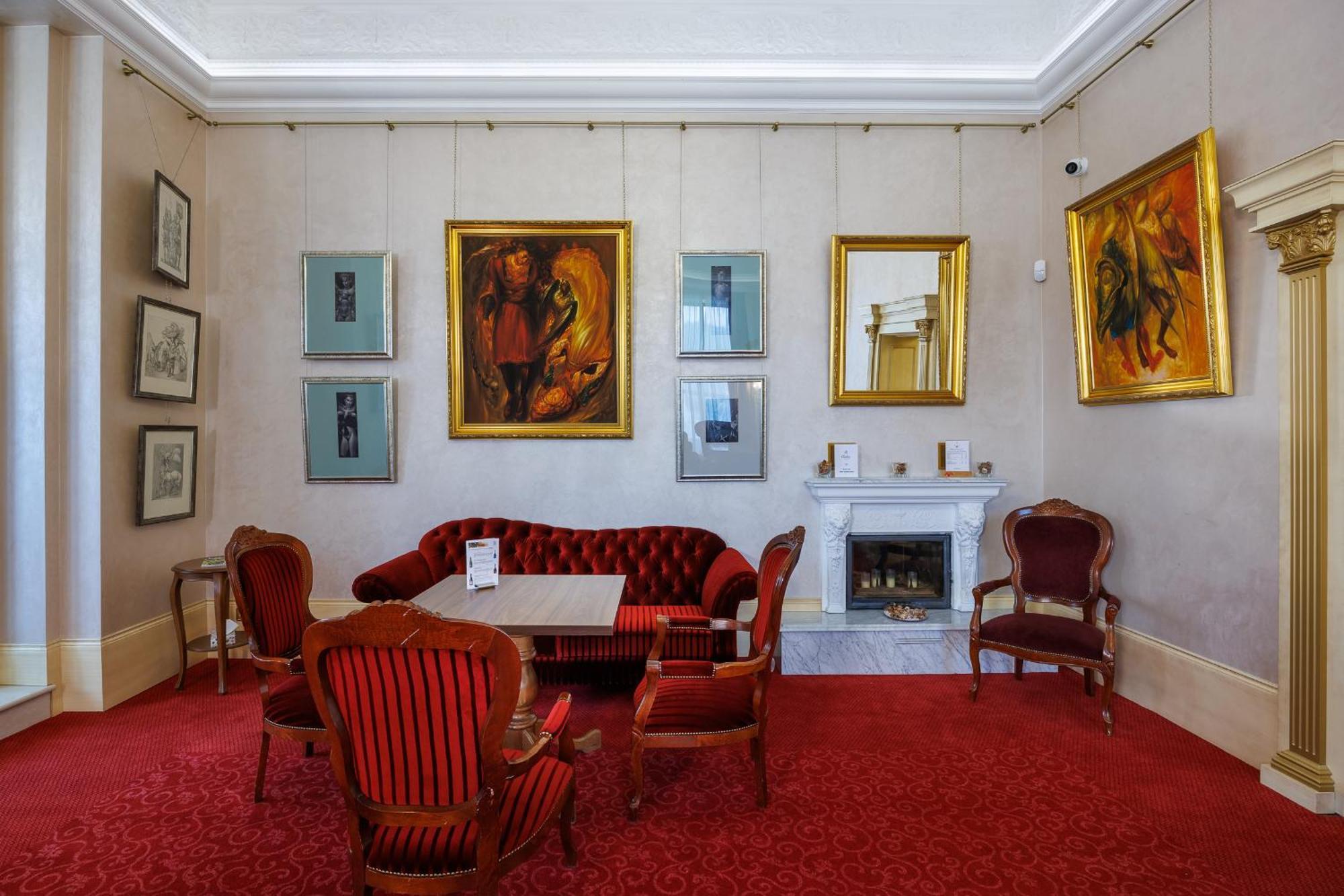 Penzion U Golfu Karlovy Vary Esterno foto