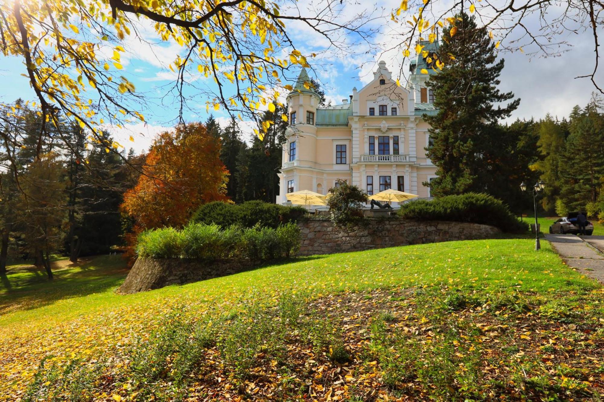 Penzion U Golfu Karlovy Vary Esterno foto