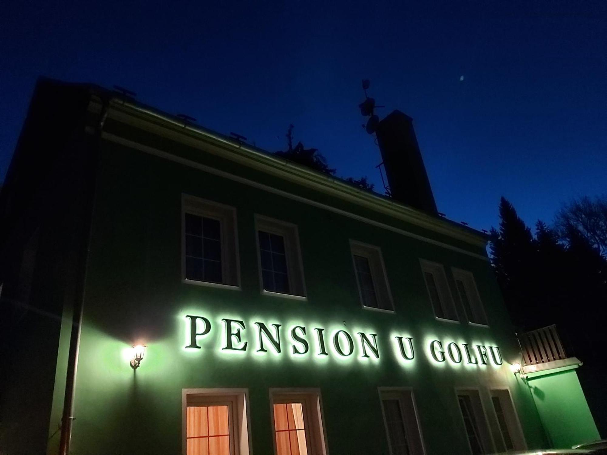 Penzion U Golfu Karlovy Vary Esterno foto