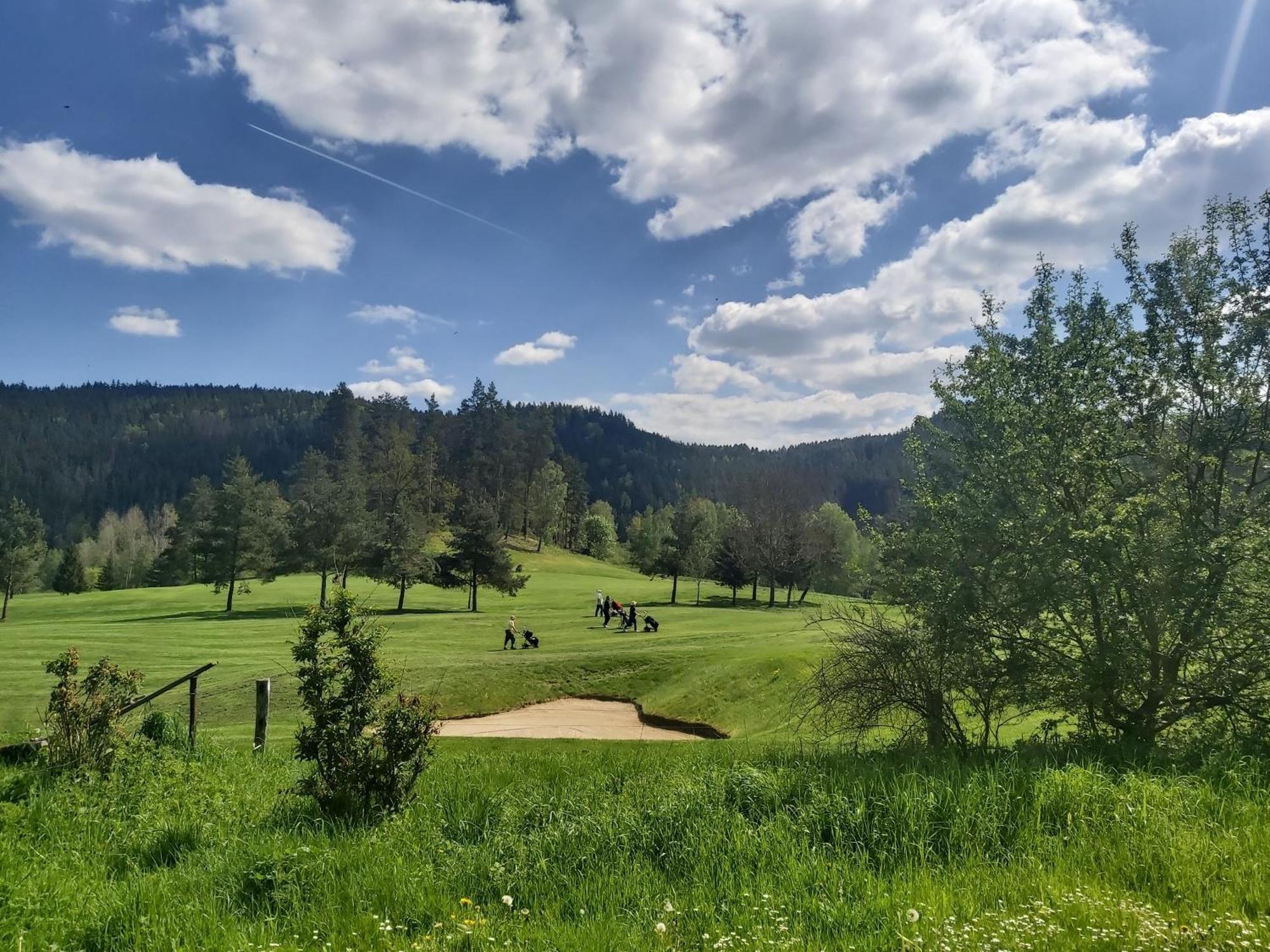 Penzion U Golfu Karlovy Vary Esterno foto