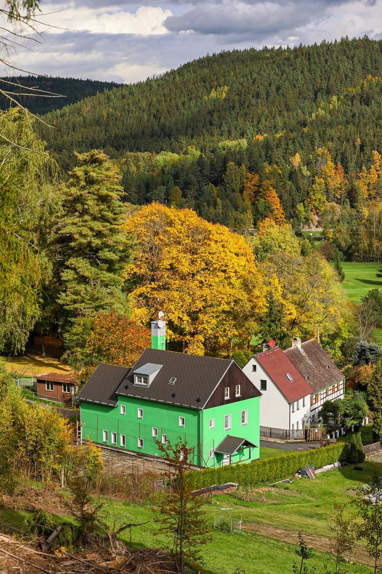 Penzion U Golfu Karlovy Vary Esterno foto