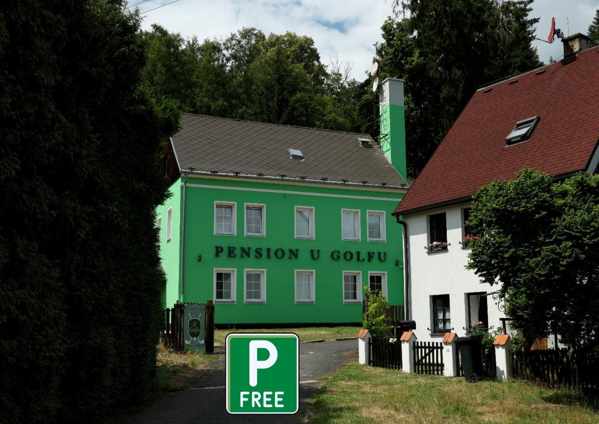 Penzion U Golfu Karlovy Vary Esterno foto